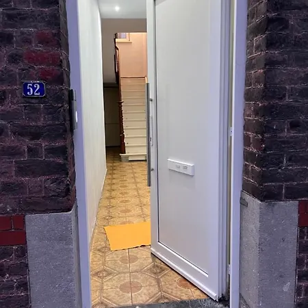 Проживание в семье Grande Maison Avec Plusieurs A Louer