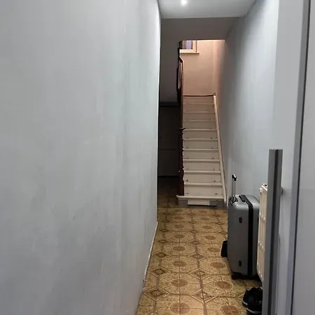 Grande Maison Avec Plusieurs à Louer Liegi
